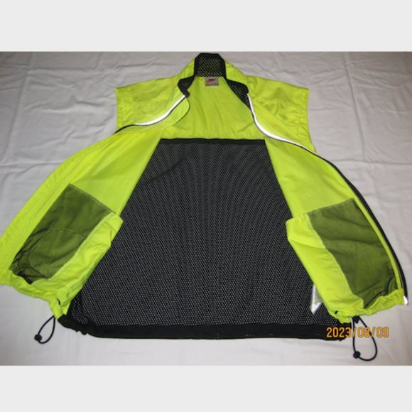 NIKE Running 'Gilet' Vest - M Solar Yellow (Like NEW!!!) 'Unisex' - Picture 11 of 16